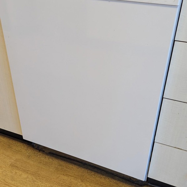 Coast Appliances Donate Dishwasher to SHARE